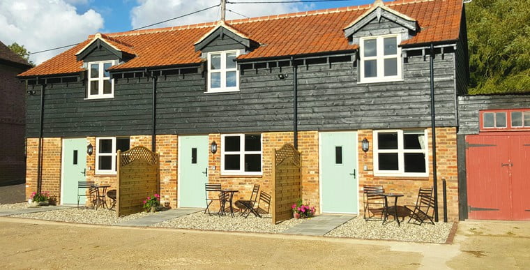 Make An Enquiry About Self Catering Holiday Cottages in Bedfordshire